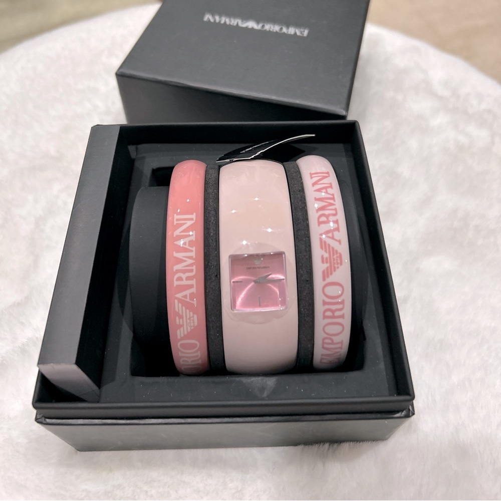NEW Emporio Armani Bracelet Watch Very hard to Find MSRP $195
